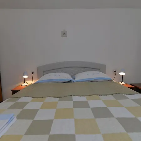 Apartment Nina *