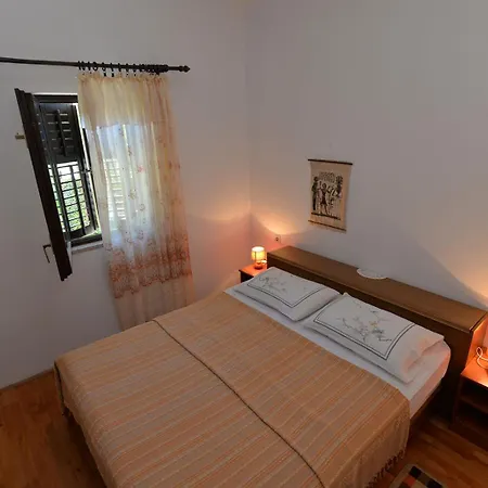 Apartment Nina Mali Losinj