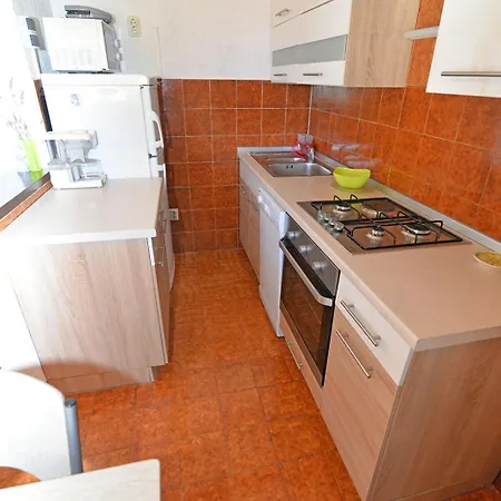 Apartment Nina *