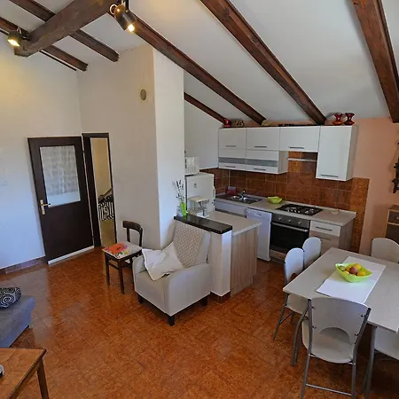 Nina Apartment *