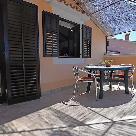 Apartment Nina Mali Losinj